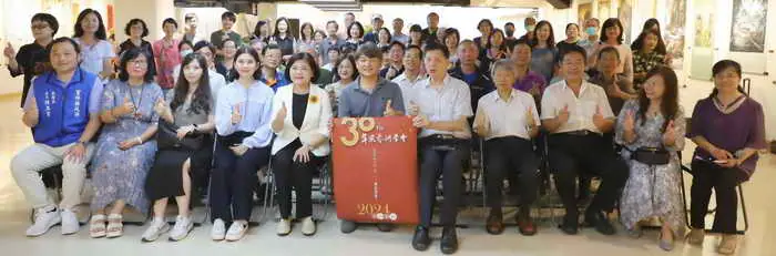 雲林縣萍風藝術學會歡慶30而立 文觀處二樓展覽館舉辦會員聯展縣長副縣長處長前往致賀1