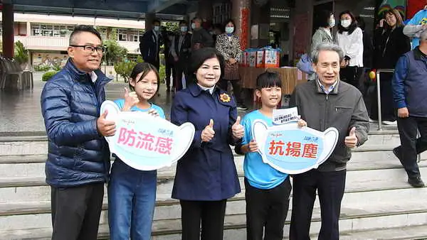 雲縣府自費採購醫療用口罩送學童 罩住孩子健康 校園安全1