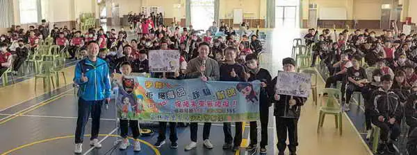 雲警少年隊寒假前入班入校宣導最新1